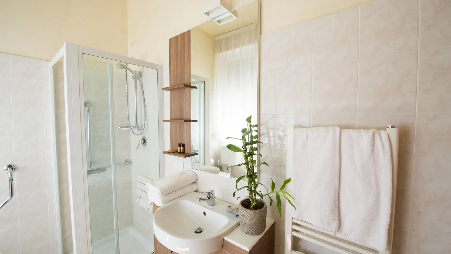 Residenza Cenisio Aparthotel Milan