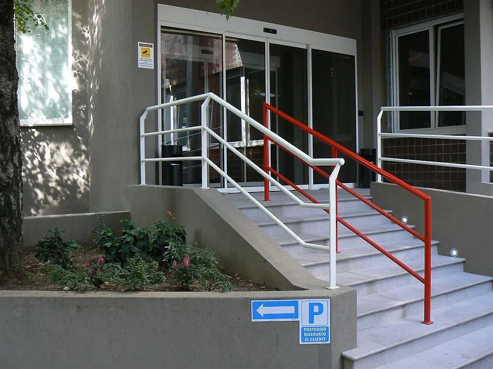 Residenza Cenisio Aparthotel Milan