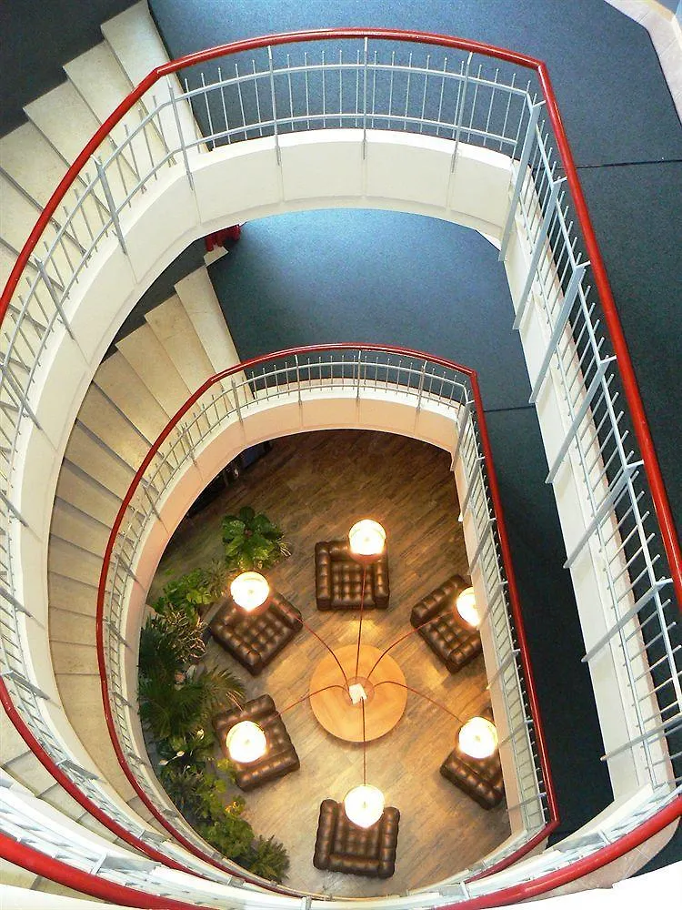 Residenza Cenisio Aparthotel Milan 2*,